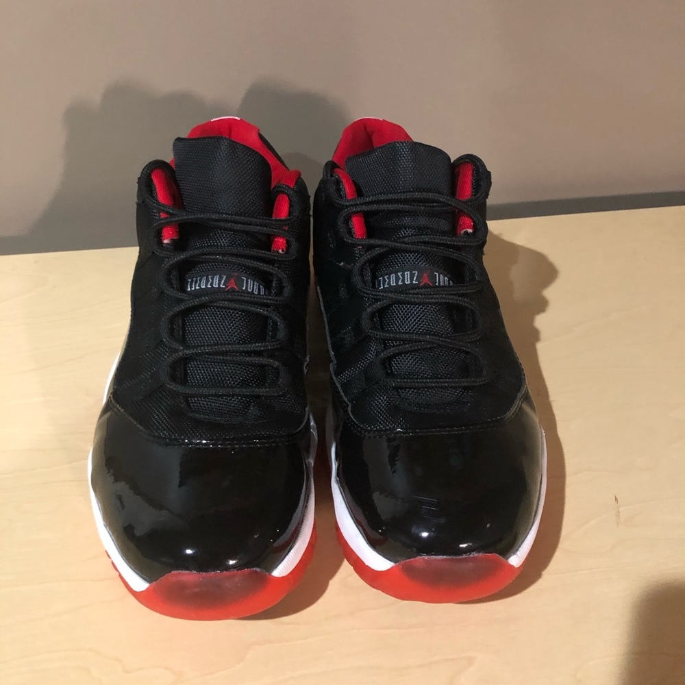 Air Jordan 11 Low Bred